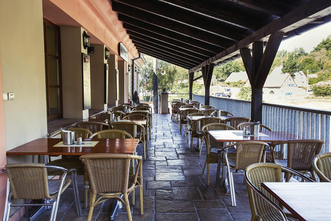 Krusovice Hotel U Lipy מראה חיצוני תמונה